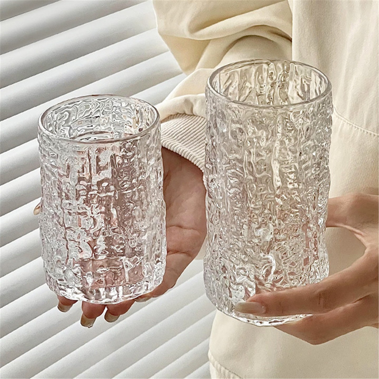 Wine In Beer Glass - 여성용 유리 맥주잔, 소박한 나무껍질 디자인,