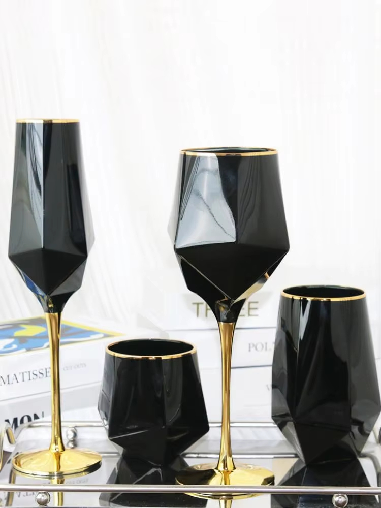 순수 블랙 크리스탈 골든 에지 와인 잔, 럭셔리 불규칙 - Wine In Beer Glass 리뷰 및 가격